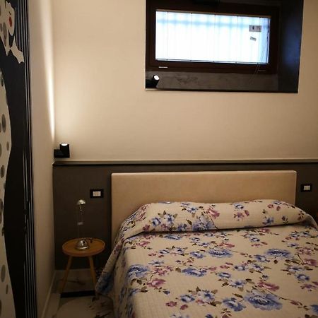 La Casa Di Valentina Apartment Вадо Лигуре Екстериор снимка