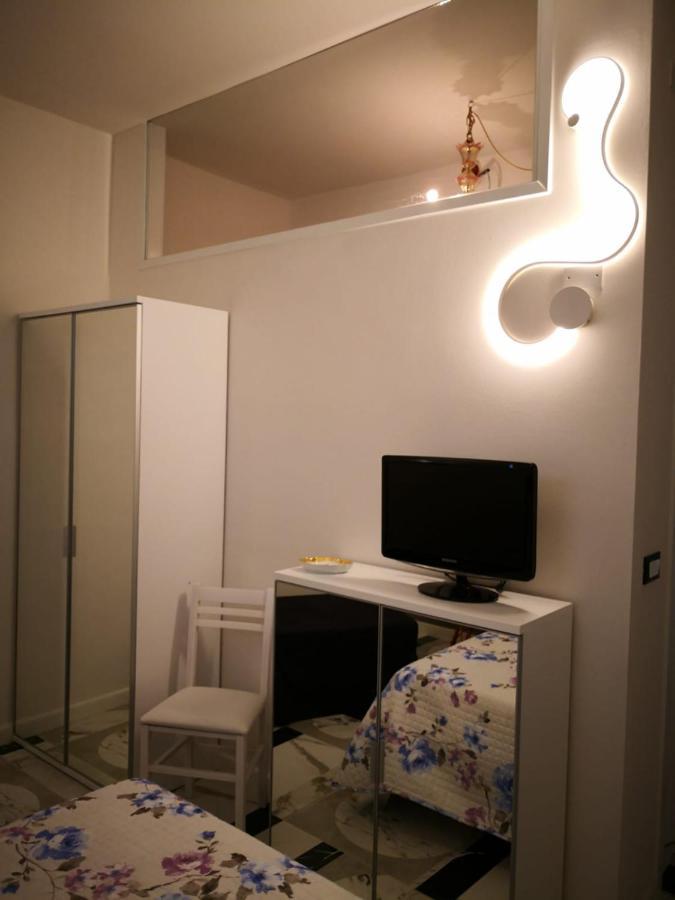 La Casa Di Valentina Apartment Вадо Лигуре Екстериор снимка